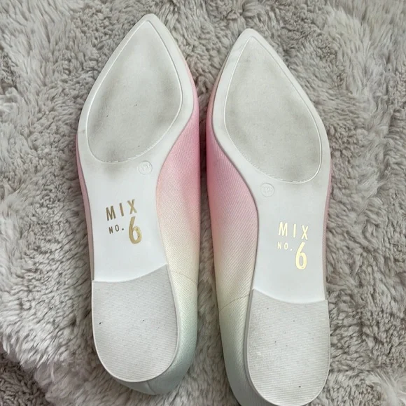 Flat shoes, very comfortable. Perfect to wear with jeans, shorts or dress. - Picture 3 of 4